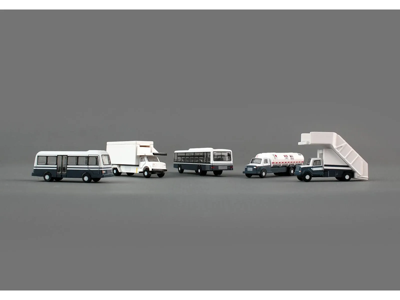 Gemini200 Airport Service Vehicles Set 1/200 G2APS450