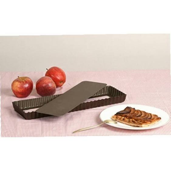 Gobel 13 11/16" x 4 5/16" x 1" Oblong Fluted Non-Stick Tart Pan with Removable Bottom 225410