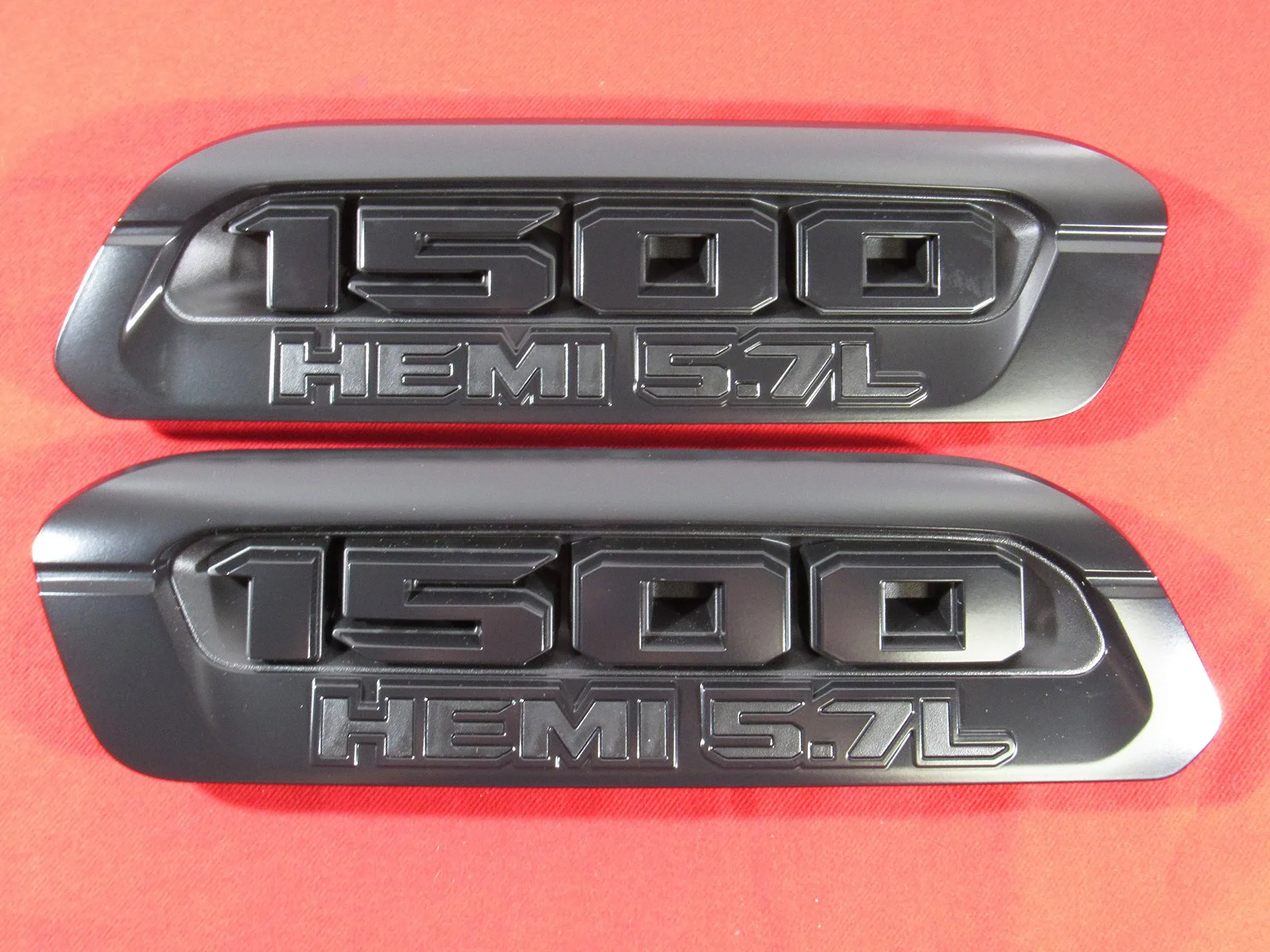 NEW 2019-2024 Dodge Ram 1500 HEMI (LH/RH) Black Hood Bezels (2) Nameplates,OEM