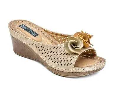 GC SHOES Juliet Gold Wedge Sandals