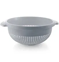 YBM Home Deep Plastic Strainer Colander with Handle Made of Food Safe BPA-Free Plastic