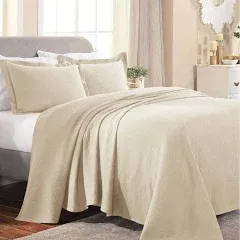 Superior Jacquard Matelasse Fleur-de-lis Bedspread Set