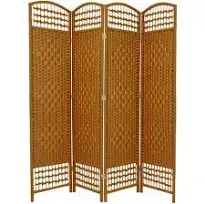 Handmade Woven Wood/ Fiber 5.5-foot Tall Room Divider (China)