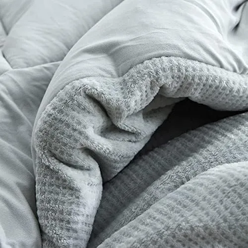 Coma Inducer Coma-holic Oversized Comforter