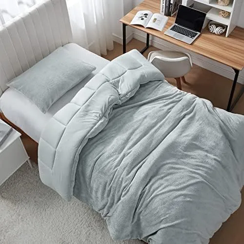 Coma Inducer Coma-holic Oversized Comforter