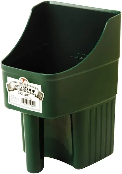 Little Giant 3 Quart Enclosed Feed Scoop