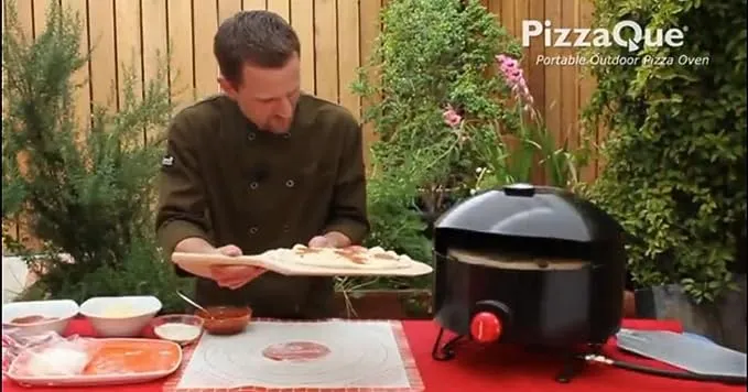 Pizzacraft PizzaQue Portable Outdoor Pizza Oven