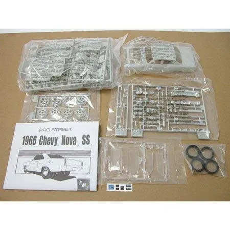 AMT 38256 1/25 Scale Rides Magazine Custom 1966 Chevy Nova SS Model Kit