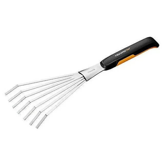 Fiskars 315520-1001 Xact Hand Garden Rake  Black/Slivler