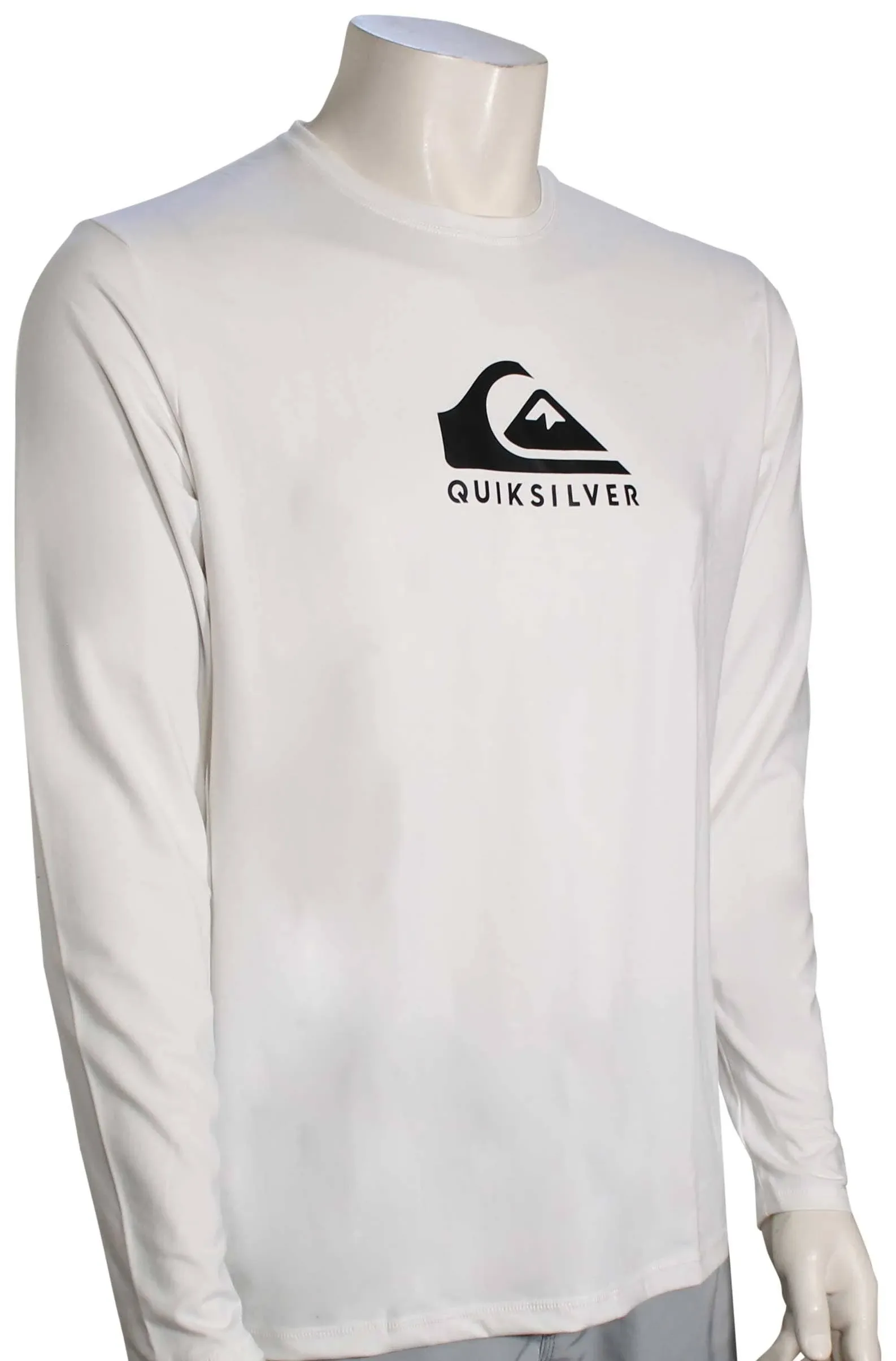 Quiksilver Men's Solid Streak Long Sleeve UPF 50 Rash Guard Surf Tee