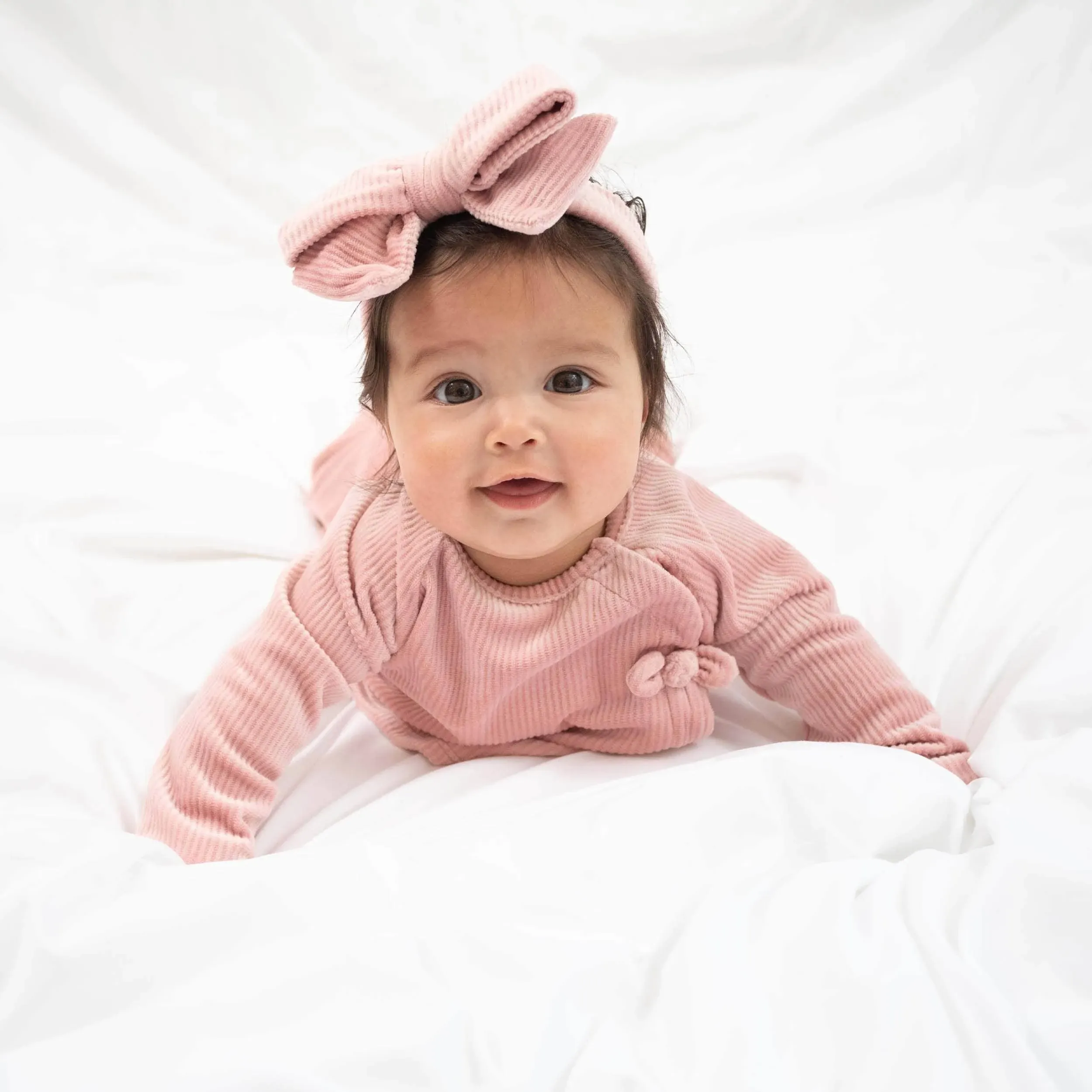 Mud Pie Pink Velour Three-Piece Set 9-12months