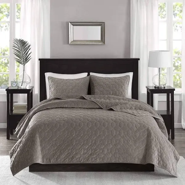 Madison Park - Harper Velvet 3 Piece Coverlet Set - Full/Queen - Taupe