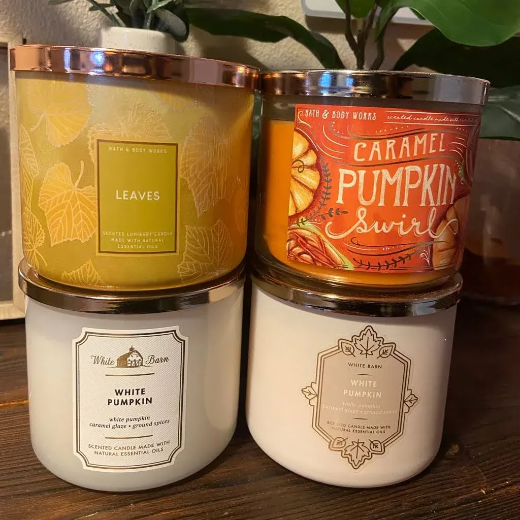 🎃”White Pumpkin” fragrance by BBW/WB collection, 3-wick, 14.5 oz, NWTag on base