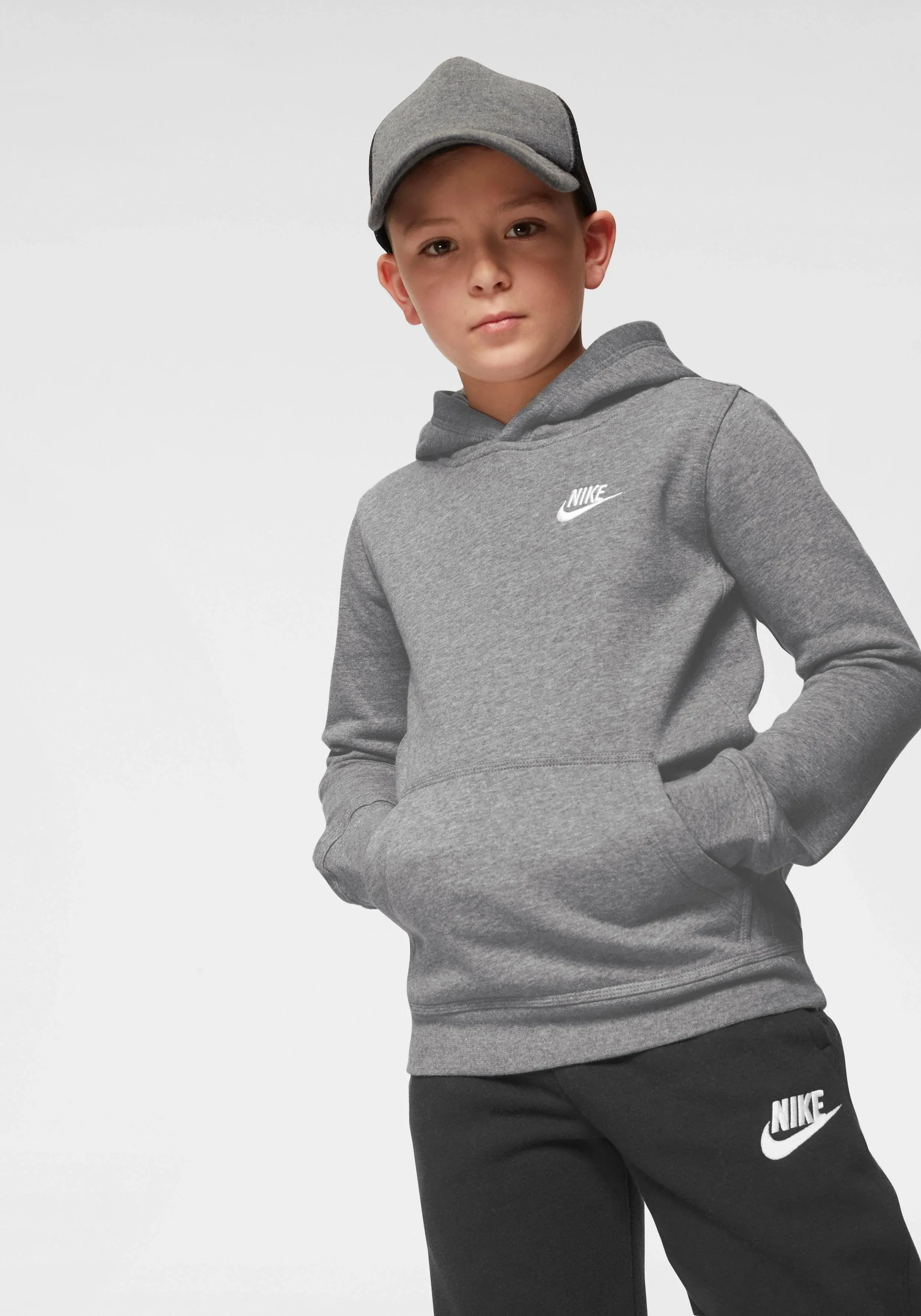 Nike boys Sportswear Club Pullover Hoodie