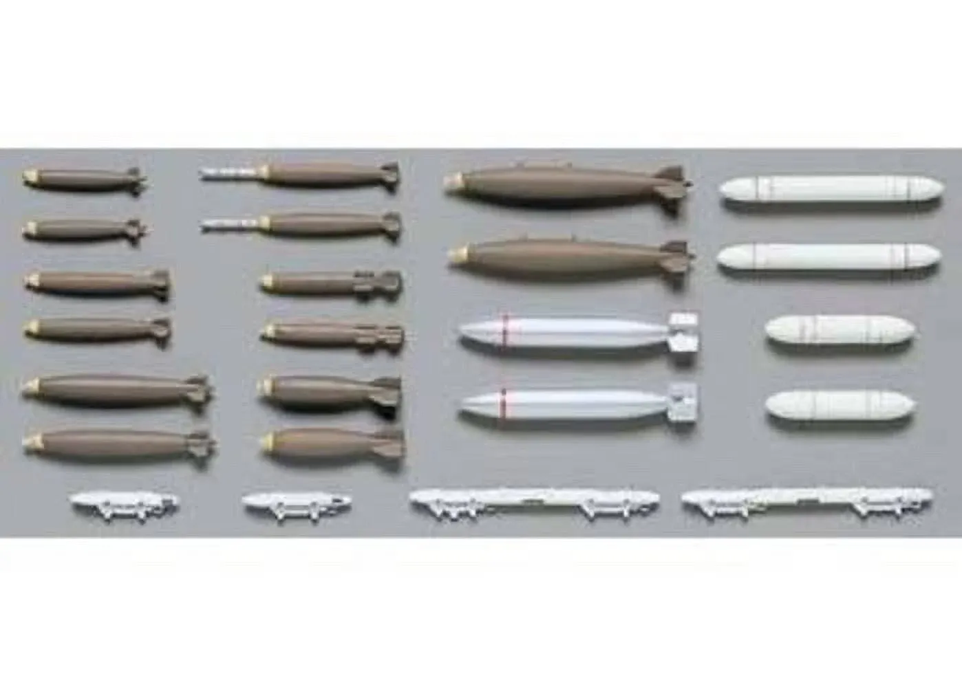 Aircraft Weaons I U.S. Bombs & Rocket Launchers (Plastic model) NEW from Japan