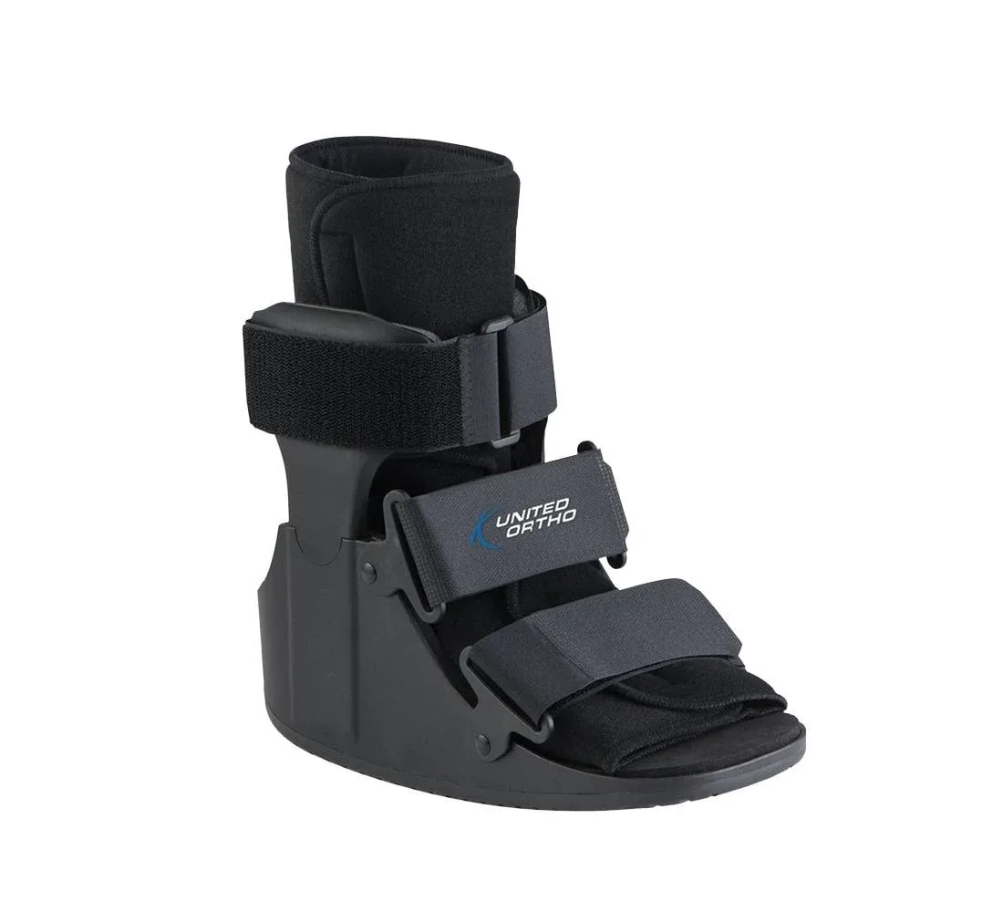 Short Cam Walker Fracture Boot